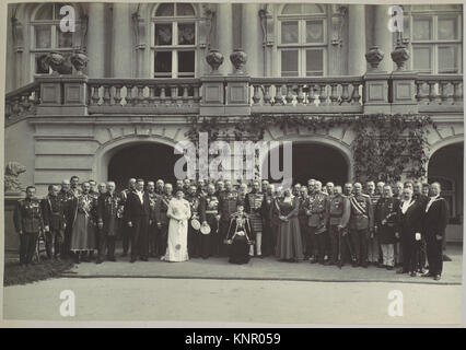 - Persönliche Reisen Album durch die Dowager Kaiserin Maria Feoderovna zeigt Ereignisse in das tägliche Leben der kaiserlichen Familie-MET DP 110387 294506 Stockfoto