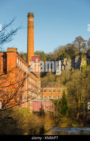 Masson Mühle, ehemalige Baumwollspinnerei von Sir Richard Arkwright 1783-84. Jetzt Einzelhandelsgeschäft und Museum. Matlock Bath, Peak District, Derbyshire, England, Großbritannien Stockfoto