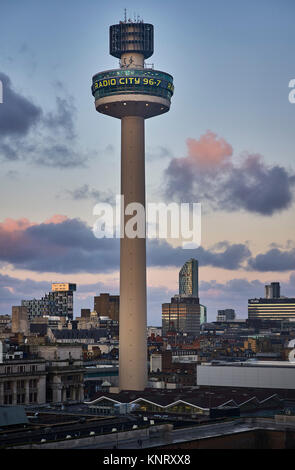 Radio City Tower in Liverpool in der Morgendämmerung Stockfoto