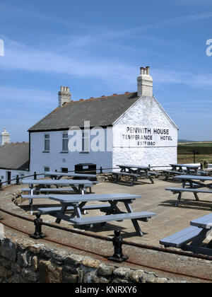 Penwith Haus früher eine viktorianische Temperance Hotel jetzt einen Souvenirshop, Land's End, Penwith Halbinsel, Cornwall, England, Großbritannien Stockfoto