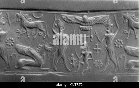 Foto eines Zylindersiegels und dessen moderner Eindruck, der zwei Bullenmänner zeigt, die eine Sonnenscheibe, ein Pferd und einen greif flankieren. Aus der MET-Sammlung (1999.325.181) zeigt sie mythologische Ikonographie und zeremonielle Symbolisierung. Stockfoto