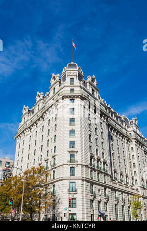 Willard Hotel Washington DC Architektur Wahrzeichen Denkmal der amerikanischen Geschichte Luxus Fassade außerhalb tagsüber Stockfoto