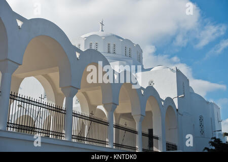 Griechisch-orthodoxe Kathedrale in Fira, Santorini Island Stockfoto