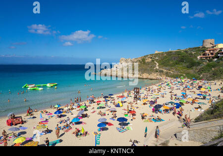 Beachlife am Strand Rena Bianca, Santa Teresa di Gallura, Sardinien, Italien, Mittelmeer, Europa Stockfoto