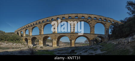 Römische acqueduct in Remoulins, Frankreich Stockfoto