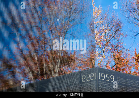 Vietnam Memorial Wall Sky Reflexion Namen Bäume tagsüber Stockfoto