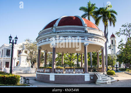 Pavillon, Parque José Martí, historisches Stadtzentrum, Cienfuegos, Kuba Stockfoto