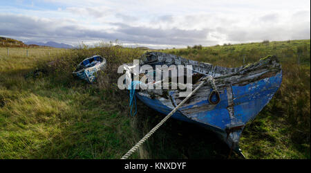 Verlassene Boote in Cove Harbour Stockfoto