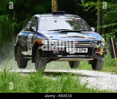 Christopher Daykin, Subaru Impreza Gruppe N, L555 GPN, Forest rally Stage, Goodwood FoS 2015, 2015, Classic, Staub, Unterhaltung, furchtlos, Festival o Stockfoto