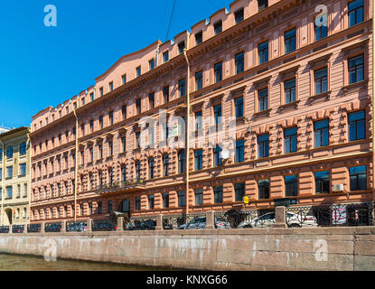 St. Petersburg, Russland - 4. Juni 2017. Gebäude der ehemaligen Hotel demuth am Wasser Moika Haus 40 Stockfoto