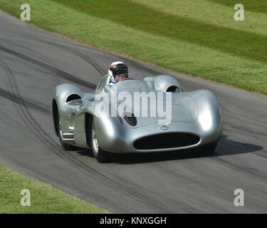 Jackie Stewart, Mercedes-Benz W 196, Goodwood FoS 2015, 2015, Classic, Unterhaltung, furchtlos, Festival der Geschwindigkeit, Flach heraus, FoS, Goodwood, Goodwood Fo Stockfoto