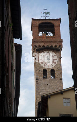 Torre delle Ore (Uhrturm) im historischen Zentrum von Lucca, Toskana, Italien. 31. August 2017 © wojciech Strozyk/Alamy Stock Foto *** Local Caption *** Stockfoto