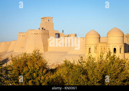 Die Mauern der Altstadt von Chiwa, Usbekistan Stockfoto