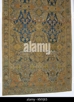 Fragment des Teppichs Polonaise mit Webtechniken aus dem 18. Jahrhundert, Musterdesign und textiler Handwerkskunst, die in einem Museum aufbewahrt werden. Stockfoto