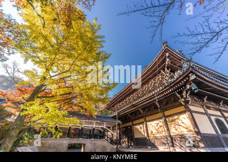 Nanzen-Ji Zen-Tempel-Komplex, Kyoto, Japan. Kirschblüte im Frühling