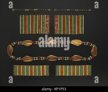 Cowrie Shell Gürtel, Löwe Armbänder Armbänder mit den Namen von Amenemhat III, und Fusskettchen von Prinzessin Sithathoryunet MET DP 348612 698627 Stockfoto