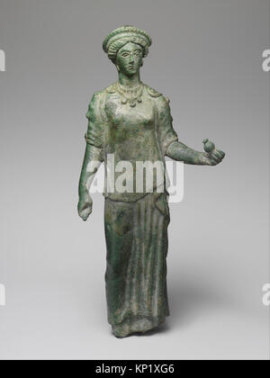 Bronzestatuette eines weiblichen votary MET DP119657 255190 Etruskischen, Bronzestatuette eines weiblichen votary, 4 th? 3. Jahrhundert v. Chr., Bronze, H.: 8 1/2 in. (21,6 cm). Das Metropolitan Museum of Art, New York. Edith Perry Chapman Fund, 1965 (65.11.9) Stockfoto