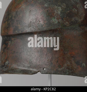 Bronze Helm des Apulian-Corinthian Typ MET DP 105642 257635 Stockfoto