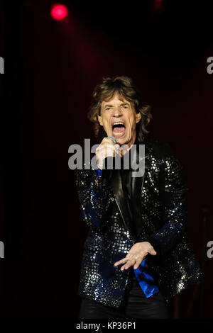 Schweiz, Zürich - 20. September 2017. Die Rolling Stones, Die legendäre englische Band, führt ein Live Konzert im Stadion Letzigrund in Zürich. Hier Sänger und Songwriter Mick Jagger ist live auf der Bühne gesehen. (Foto: Gonzales Foto/Tilman Jentzsch). Stockfoto