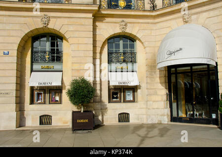 Paris, Frankreich. Place Vendome (1. Arr): Damiani Boutique Paris - Juwelier bei 19 Place Vendome Stockfoto