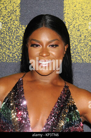 Los Angeles, Kalifornien, USA. 12 Dez, 2017. 12. Dezember 2017 - Los Angeles, Kalifornien, USA - Schauspielerin ESTER DEAN bei ''Pitch Perfekt'' Premiere im Dolby Theater, Hollywood, CA. Credit: Paul Fenton/ZUMA Draht/Alamy leben Nachrichten Stockfoto