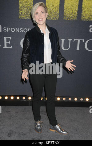 Los Angeles, Kalifornien, USA. 12 Dez, 2017. 12. Dezember 2017 - Los Angeles, Kalifornien, USA - HANNAH HART bei ''Pitch Perfekt'' Premiere im Dolby Theater, Hollywood, CA. Credit: Paul Fenton/ZUMA Draht/Alamy leben Nachrichten Stockfoto