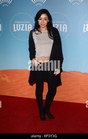 LOS ANGELES, Ca - Dezember 12: Aimee Garcia bei Cirque du Soleil in Los Angeles Premiere bei "Luzia" im Dodger Stadium am 12 Dezember, 2017 in Los Angeles, Kalifornien. Quelle: David Edwards/MediaPunch Stockfoto