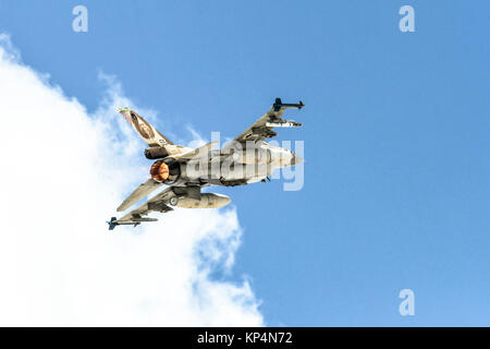 Die israelische Luftwaffe (IAF) General Dynamics F-16C im Flug. Bei der "mit der blauen "2017 fotografiert, eine internationale Antenne Training gehostet von Stockfoto