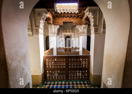 Marrakesch, Marokko - Apr 29, 2016: detaillierte Einblicke in die Ben Youssef Medrese. Ein ehemaliger Islamischen Hochschule in Marrakesch, Marokko. Stockfoto