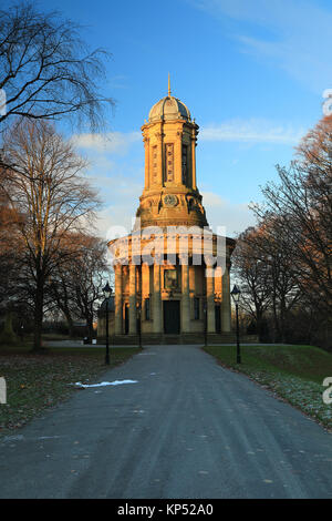 Vereinigte Reformierte Kirche auf die Victoria Road, in der zum UNESCO-Weltkulturerbe von Saltaire, West Yorkshire, UK Stockfoto