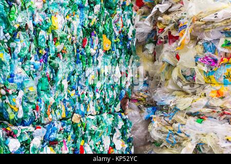 Sortieren Seite für recyceltes Material, Frankreich. Stockfoto