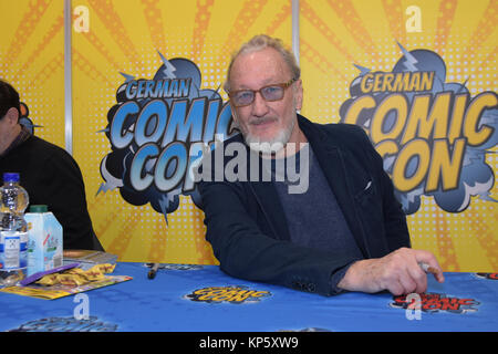 Dortmund, Deutschland - 9. Dezember 2017: US-amerikanische Schauspieler Robert Englund (* 1947, Freddy Krueger im Alptraum auf Ulme-Straße Filmreihen, Freddy vs. Jason) ein Stockfoto