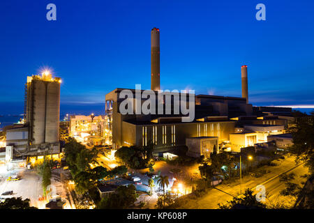Industrie Fabrik in der Nacht Stockfoto