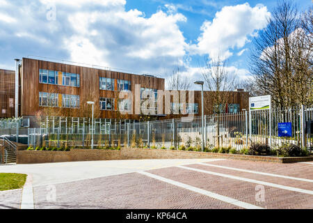 Die mit dem RIBA Award ausgezeichnete Ashmount Primary School, die erste Schule für CO2-negative „in Use“ in Großbritannien, North London, Großbritannien Stockfoto