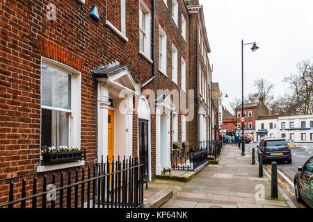 Eine Terrasse von georgianischen Häuser in Southwood Lane, Highgate, London, UK Stockfoto