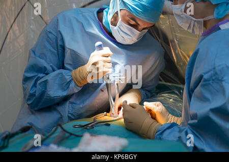 Die WIRBELSÄULENCHIRURGIE Stockfoto