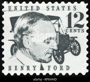 Vereinigte STAATEN VON AMERIKA - ca. 1968: einen Stempel in den USA gedruckten zeigt Henry Ford (1863-1947) und Pkw Ford Modell T von 1909, ca. 1968 Stockfoto