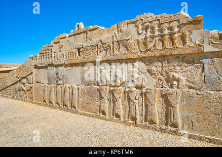 Palast von Xerxes (Hadish) hat die malerische Fassade Wand mit gut erhaltenen alten Schnitzereien, Persepolis archäologische Stätte, der Iran. Stockfoto