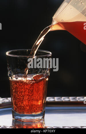 Eistee oder Apple Cider in Glas. Stockfoto