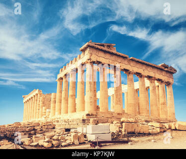 Parthenon-Tempel an einem sonnigen Tag. Akropolis in Athen, Griechenland Stockfoto