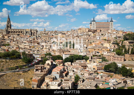 Toledo, Spanien Stadtbild Altstadt an der Alcazar. Stockfoto