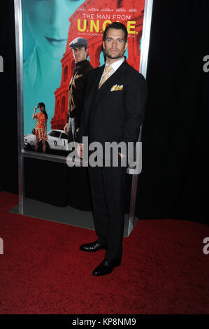 NEW YORK, NY - AUGUST 10: Henry Cavill besucht die New York Premiere für "Der Mann vom UN-C.L.E." im Ziegfeld Theatre am 10. August 2015 in New York City. Personen: Henry Cavill Stockfoto