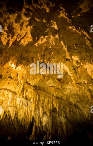 Gyukusendo Stalaktiten Höhle in Japan Stockfoto