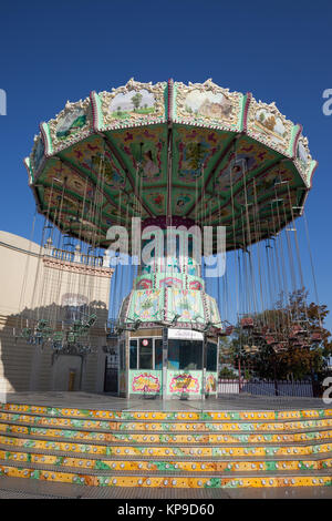 Luftikus auf nostalgische Kettenkarussell retro Karussell im Prater in Wien, Österreich, Europa Stockfoto