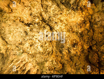 Stalaktiten in gyukusendo Höhle Stockfoto