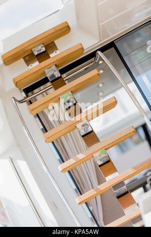 Luxus Yacht aus Holz Treppen details Stockfoto