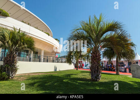 CANNES, Frankreich - 9. September 2015, Palast der Film in Cannes. Stockfoto