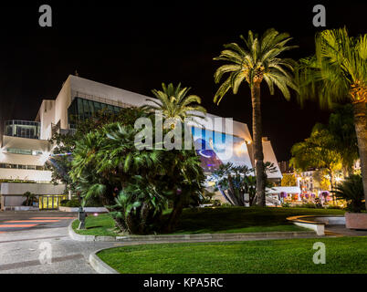 CANNES, Frankreich - 8. September 2015, Nacht. Casino in Palast der Film in Cannes. Stockfoto