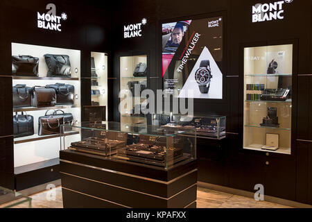 Der Montblanc Abteilung bei Macy's Herald Square Verkauf edler Schreibgeräte, Uhren und Lederwaren. Stockfoto