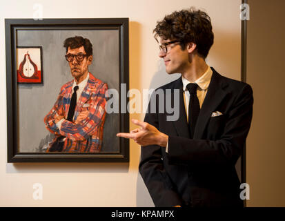 Edinburgh, Großbritannien. 14. Dezember, 2017. Schottische Künstler, Ross McAuley, mit seinem Öl auf Leinwand Selbstportrait mit Birne. Als 2017 BP Portrait Awards Ausstellung in der Scottish National Portrait Gallery geöffnet. Ian Jacobs/Alamy leben Nachrichten Stockfoto